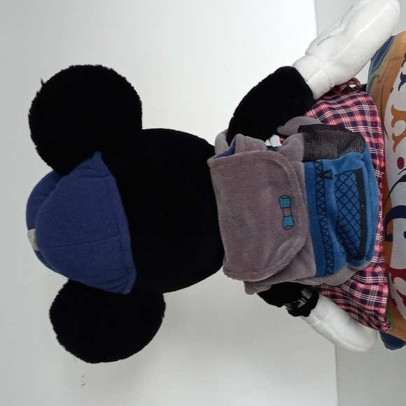 CHARACTER DOLL - Picture 6 of 16